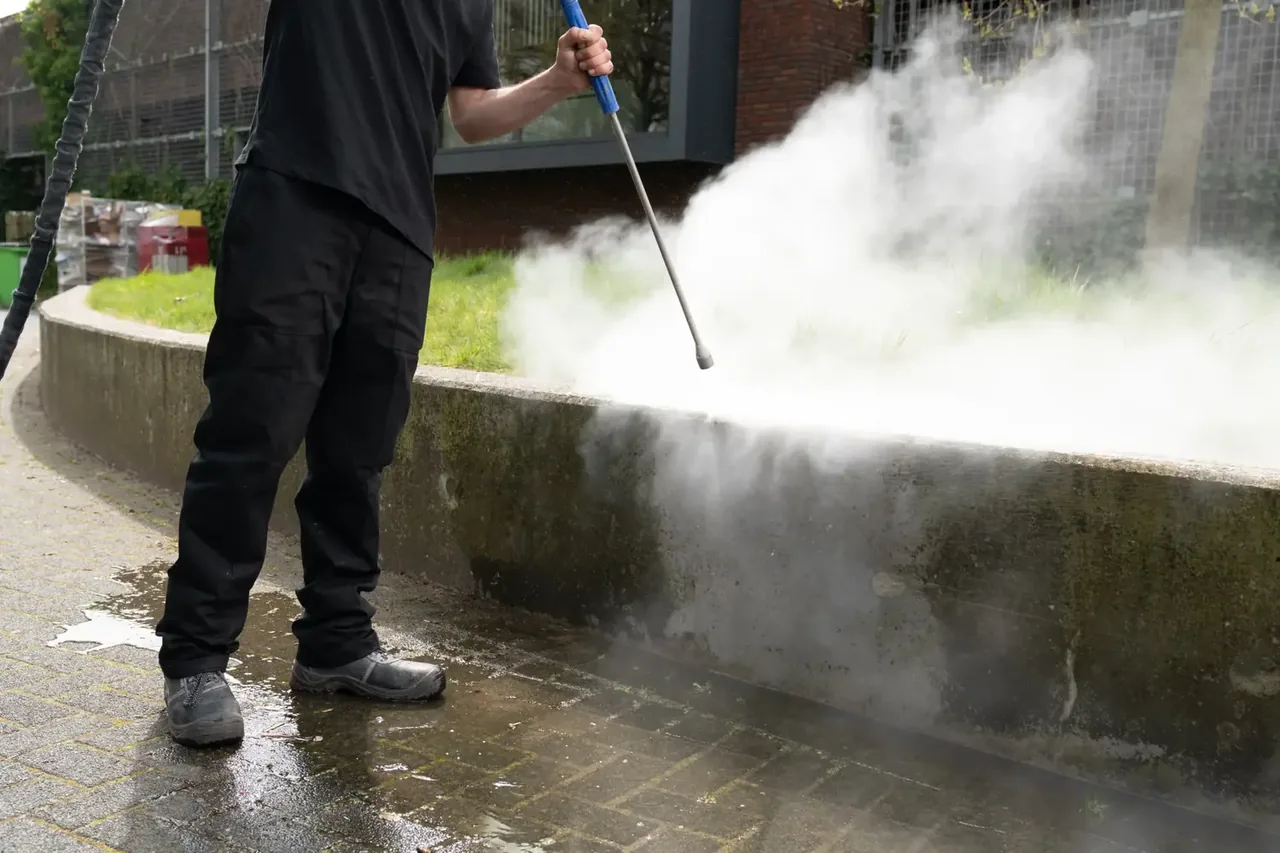 Gevelreiniging op hoogte door Keyo