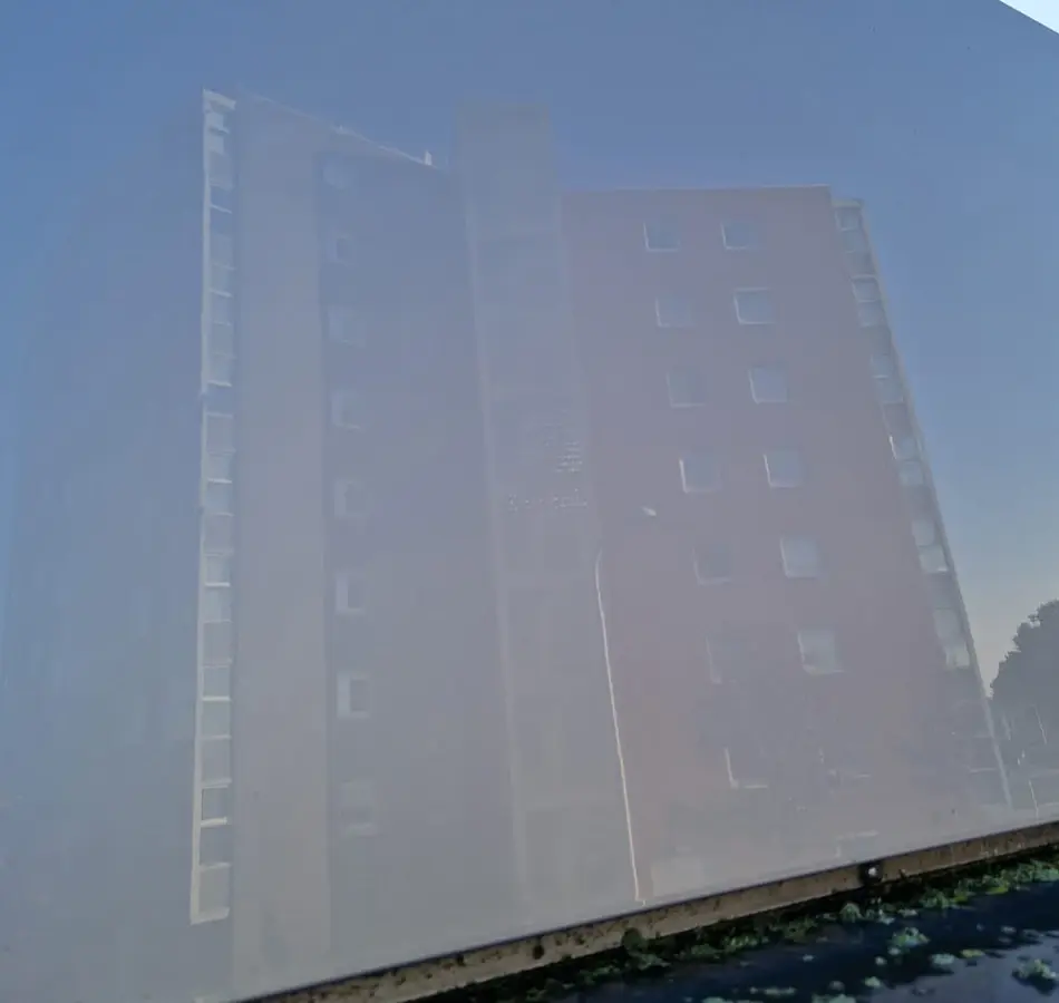 Industriële vloer machinaal gereinigd (na)